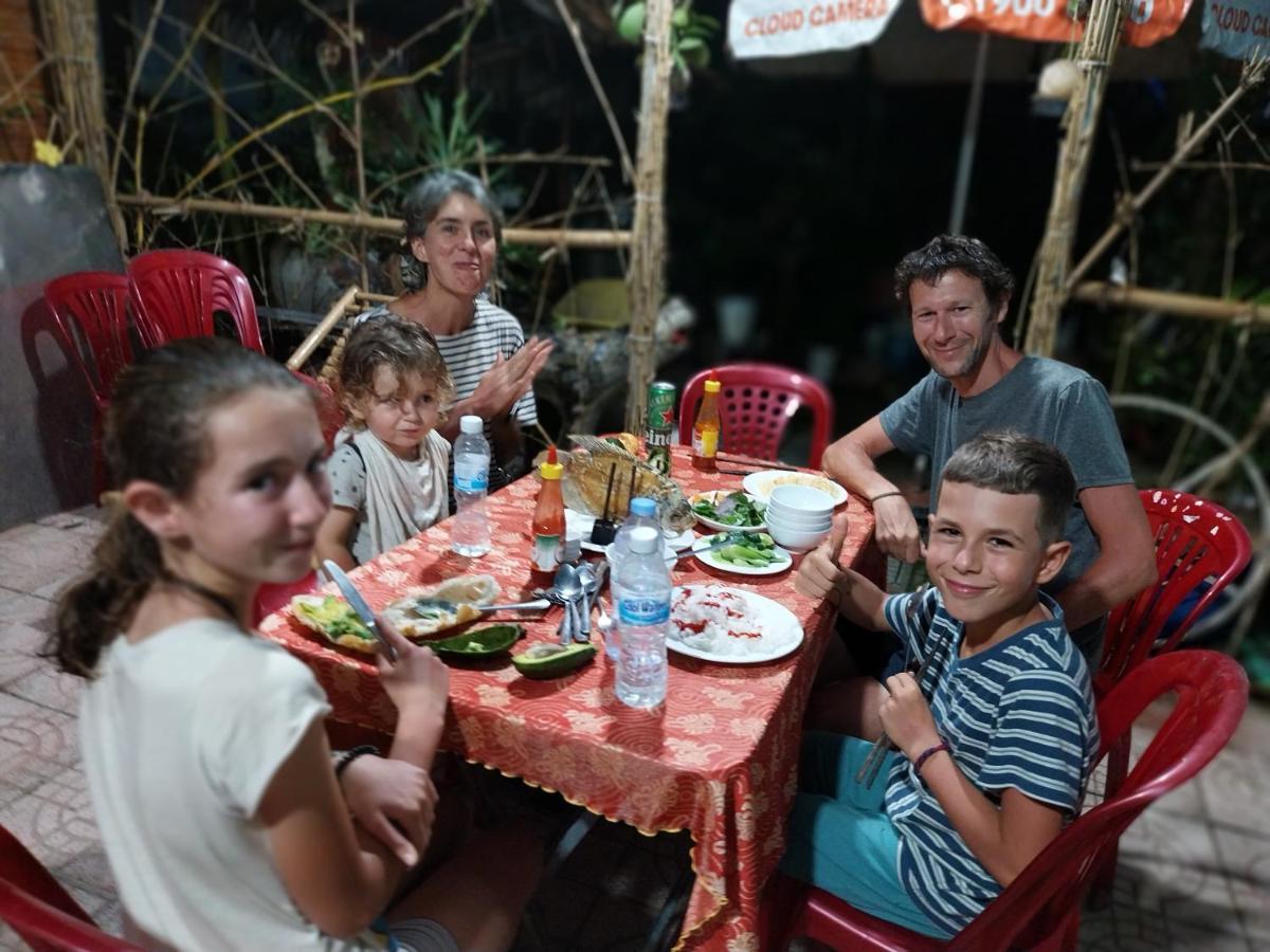 Bentrestay Giong Tu Dien Buitenkant foto