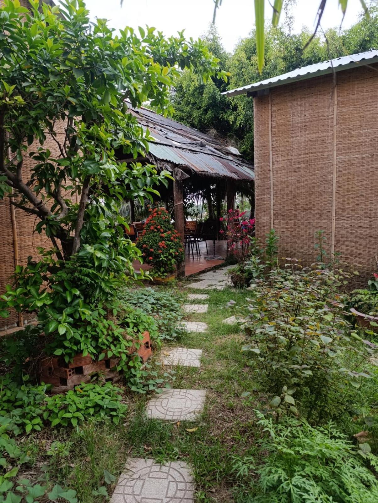 Bentrestay Giong Tu Dien Buitenkant foto